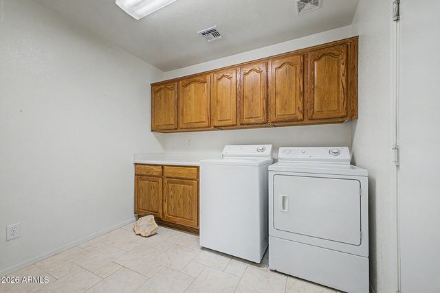 9228 E CHAMPAGNE Drive, Sun Lakes, AZ 85248