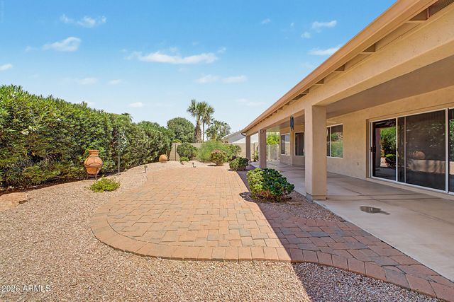 9228 E CHAMPAGNE Drive, Sun Lakes, AZ 85248