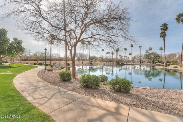 9228 E CHAMPAGNE Drive, Sun Lakes, AZ 85248