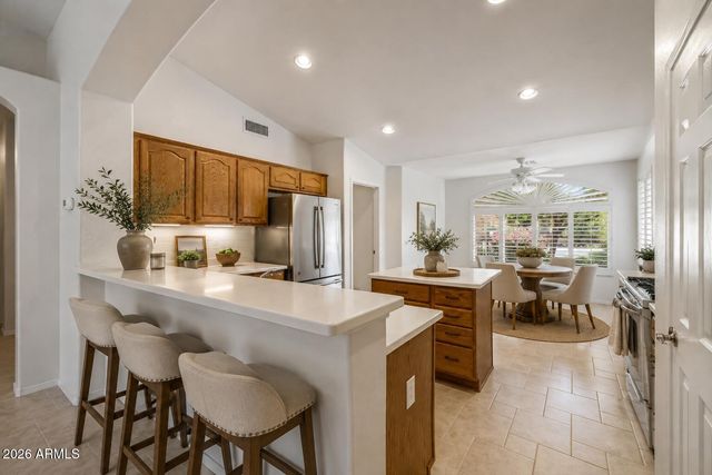 9228 E CHAMPAGNE Drive, Sun Lakes, AZ 85248