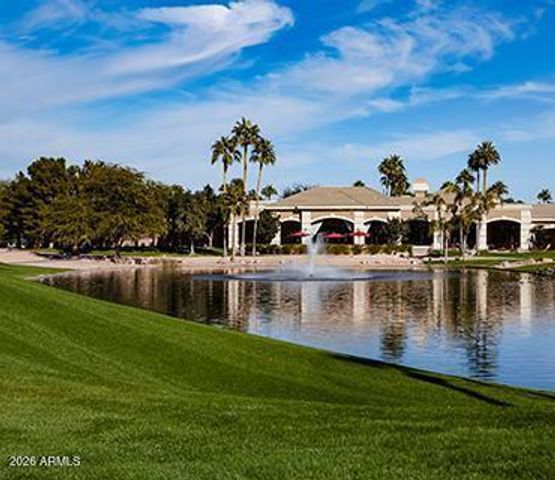 9228 E CHAMPAGNE Drive, Sun Lakes, AZ 85248