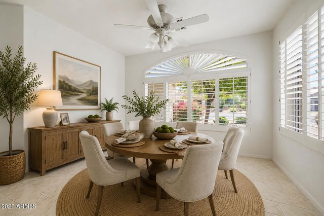 9228 E CHAMPAGNE Drive, Sun Lakes, AZ 85248