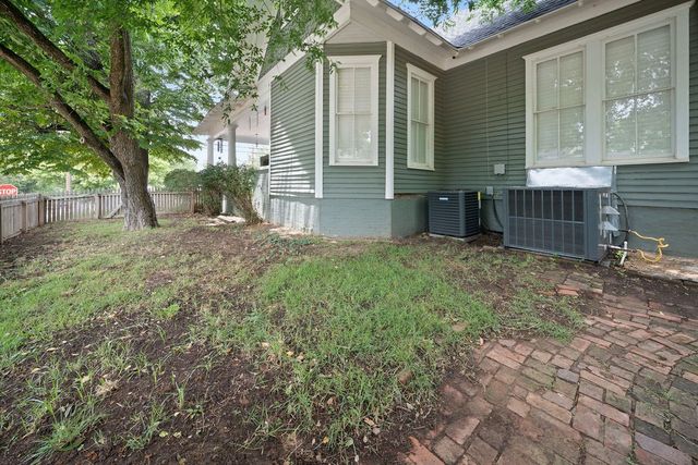 526 W Houston Street, Tyler, TX 75702