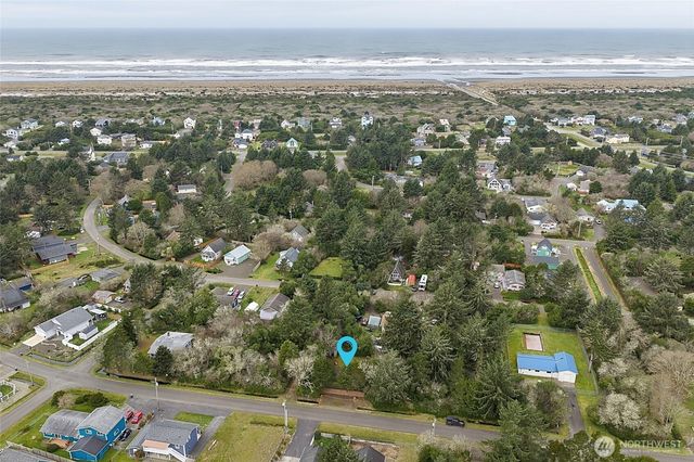 185 S Narwhal Loop SW, Ocean Shores, WA 98569