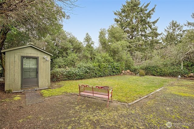185 S Narwhal Loop SW, Ocean Shores, WA 98569