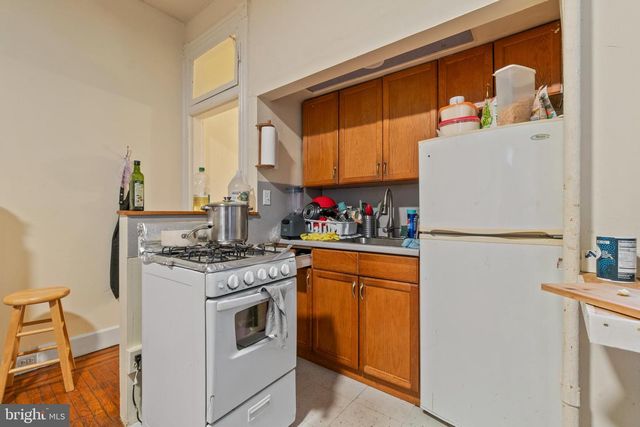 2945 SAINT PAUL ST, Baltimore, MD 21218