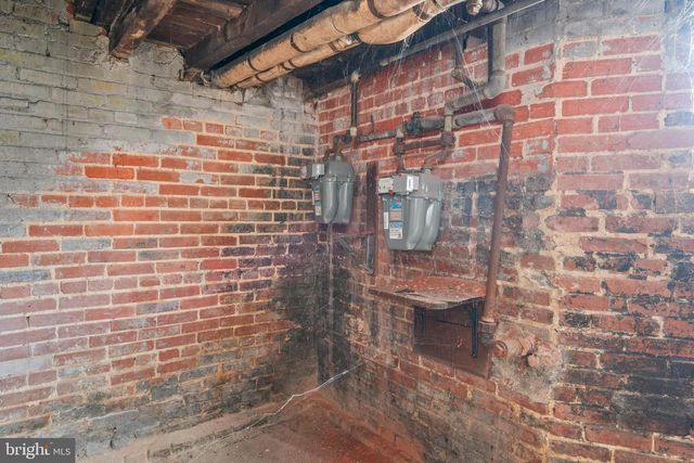 2945 SAINT PAUL ST, Baltimore, MD 21218