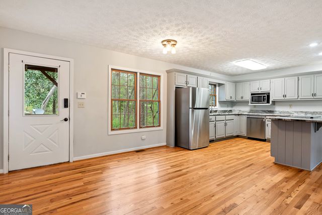 2640 Ben T Huiet Hwy, Clarkesville, GA 30523