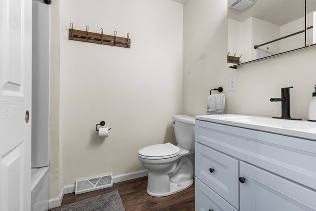 4446 Scarlet Oak Drive, Rockford, IL 61109