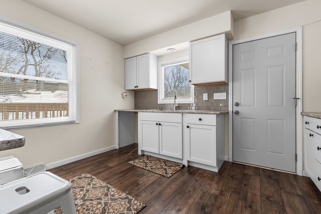 4446 Scarlet Oak Drive, Rockford, IL 61109