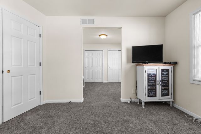 4446 Scarlet Oak Drive, Rockford, IL 61109