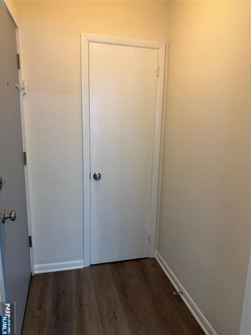 671 Midland Avenue, Garfield, NJ 07026