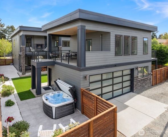 635 17th Avenue W, Kirkland, WA 98033