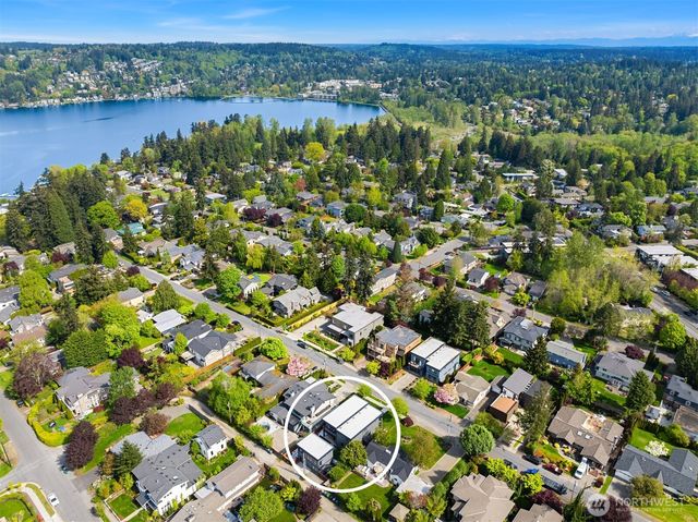 635 17th Avenue W, Kirkland, WA 98033