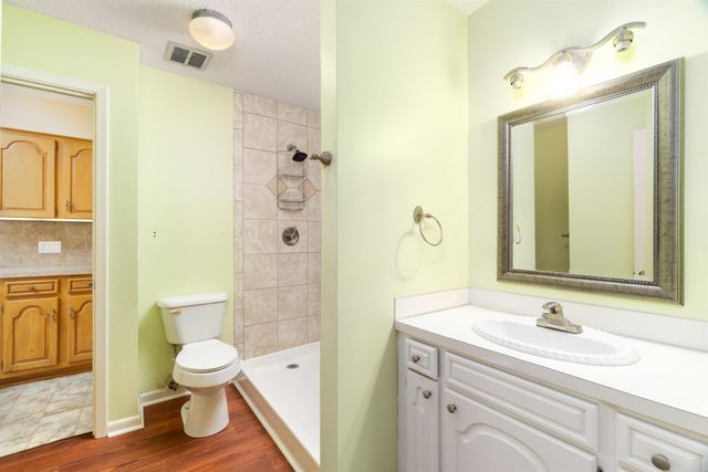 12 Fresca Way, Hot Springs Village, AR 71909