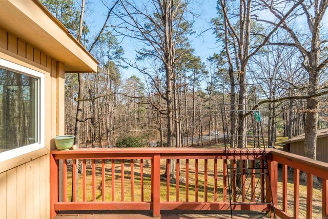 12 Fresca Way, Hot Springs Village, AR 71909