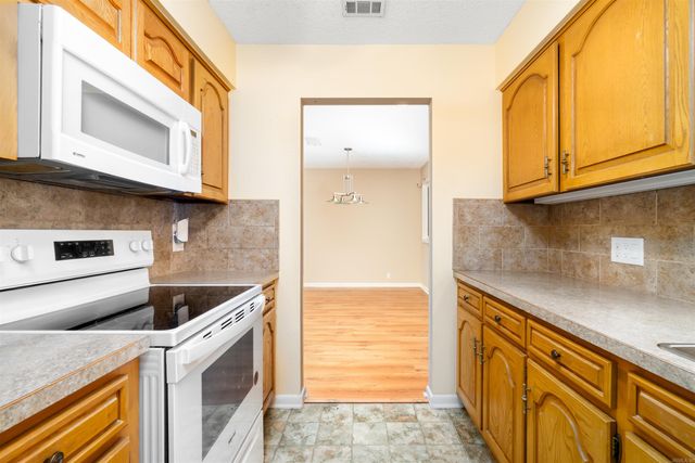 12 Fresca Way, Hot Springs Village, AR 71909