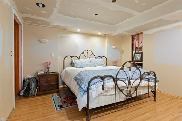 89 King St, Groveland, MA 01834