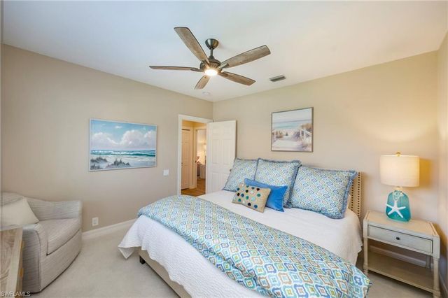 637 Shoreline DR, Naples, FL 34119