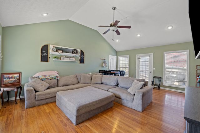 1002 Rueland Drive, Lawrenceburg, KY 40342