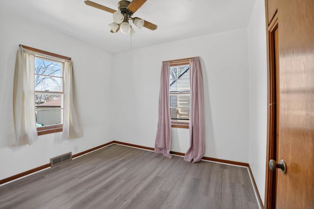 1733 Byron Avenue, Waterloo, IA 50702