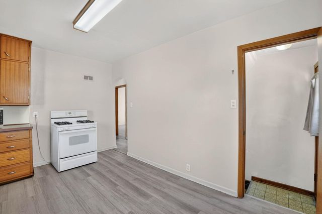 1733 Byron Avenue, Waterloo, IA 50702