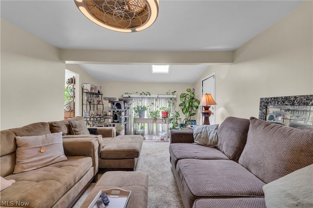 34031 Victor Drive, Eastlake, OH 44095