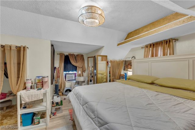 34031 Victor Drive, Eastlake, OH 44095