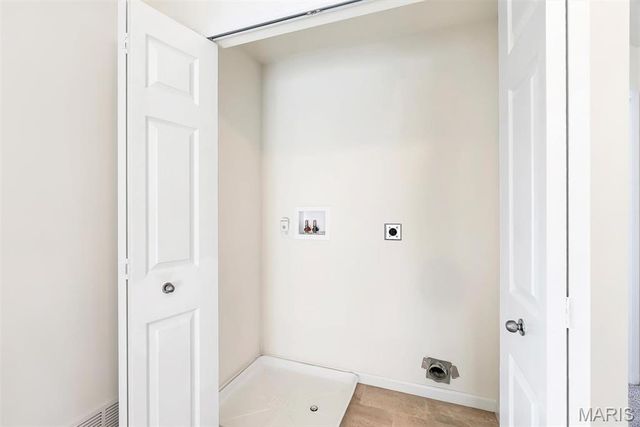 16725 River Stone Drive, Florissant, MO 63031