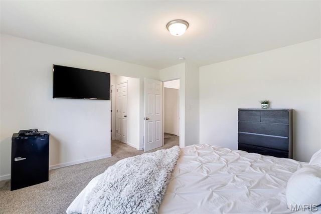 16725 River Stone Drive, Florissant, MO 63031