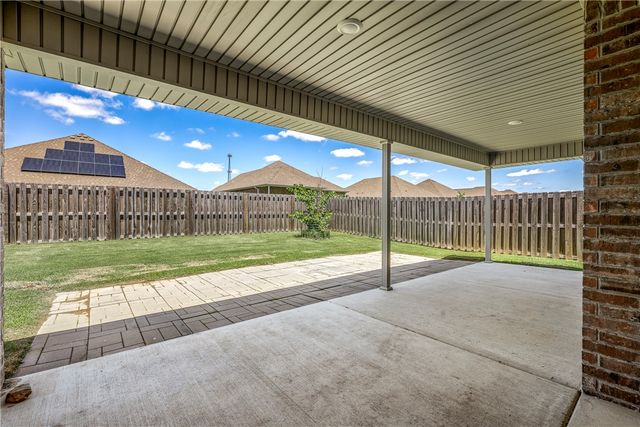 981 Sundance Lane, Centerton, AR 72712