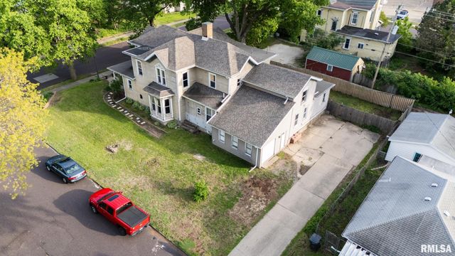 715 N 4TH Street, Pekin, IL 61554