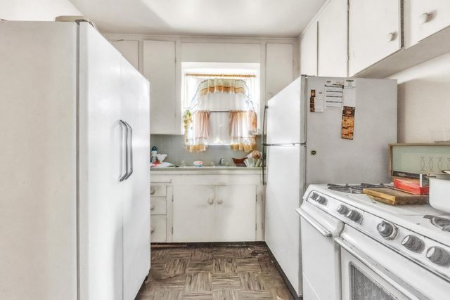 3900 Whitney Ave, Sacramento, CA 95821