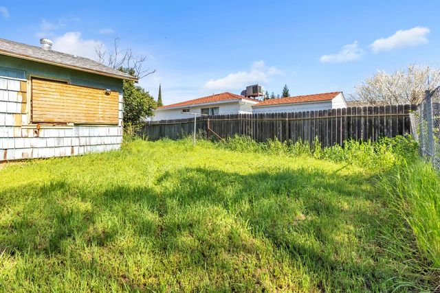 3900 Whitney Ave, Sacramento, CA 95821