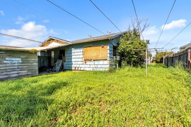 3900 Whitney Ave, Sacramento, CA 95821