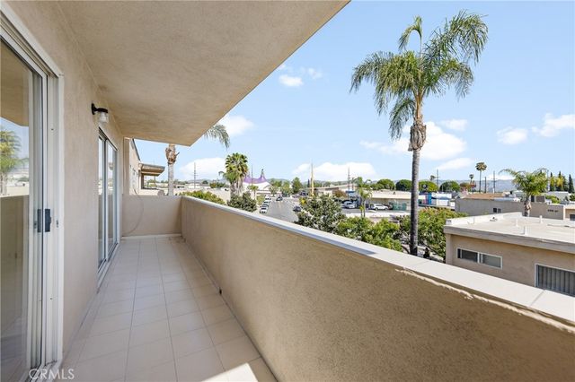 6339 Morse 301, North Hollywood, CA 91606