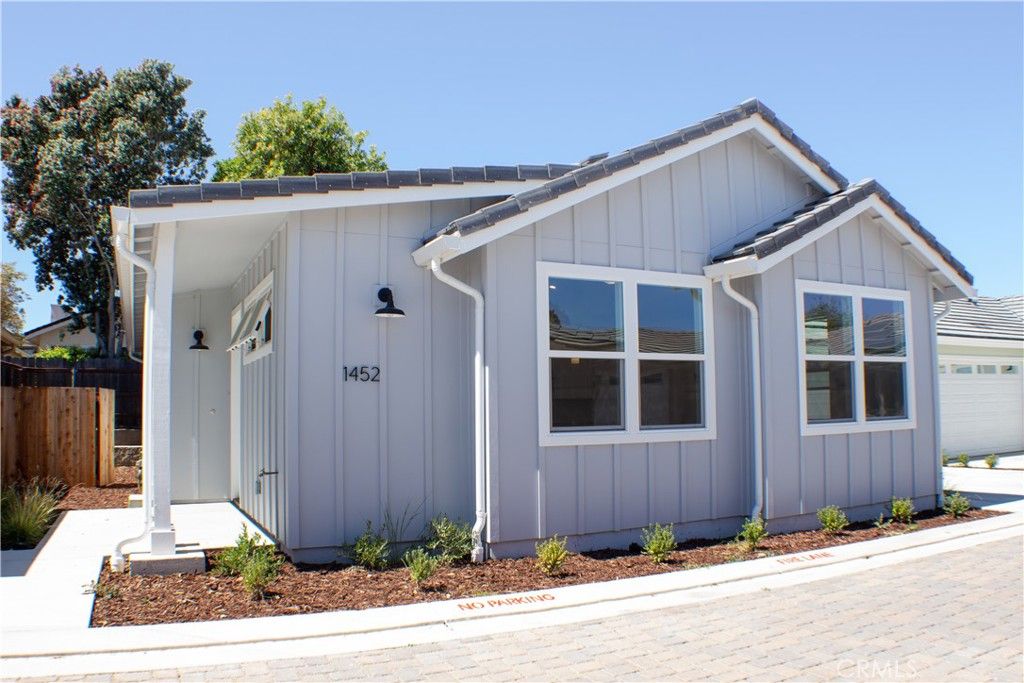 Image 10 of property listing at 1465 Ronald Way, Oceano, CA 93445