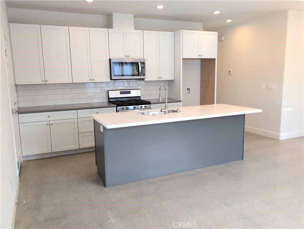 Image 14 of property listing at 1465 Ronald Way, Oceano, CA 93445