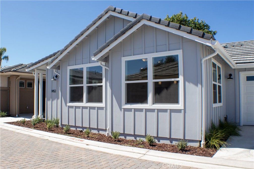 Image 4 of property listing at 1465 Ronald Way, Oceano, CA 93445