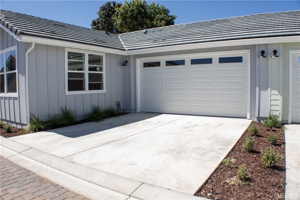 Image 5 of property listing at 1465 Ronald Way, Oceano, CA 93445