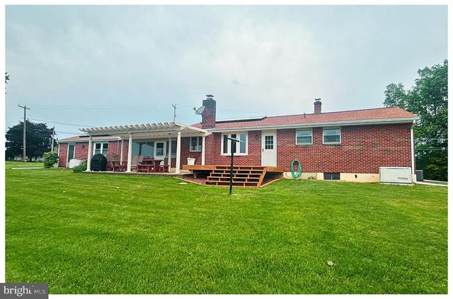 51 RACEHORSE DR, Jonestown, PA 17038