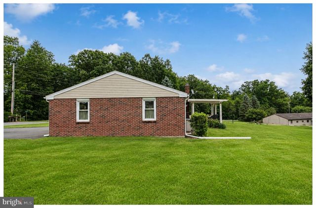 51 RACEHORSE DR, Jonestown, PA 17038