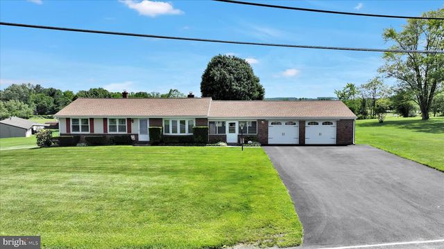 51 RACEHORSE DR, Jonestown, PA 17038