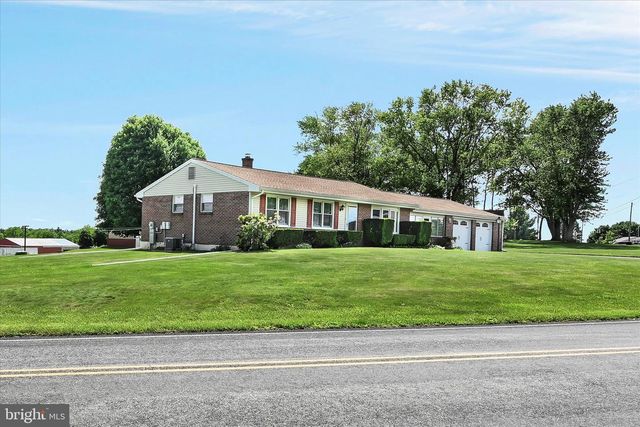 51 RACEHORSE DR, Jonestown, PA 17038