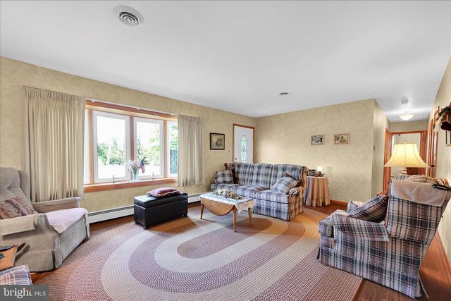 51 RACEHORSE DR, Jonestown, PA 17038