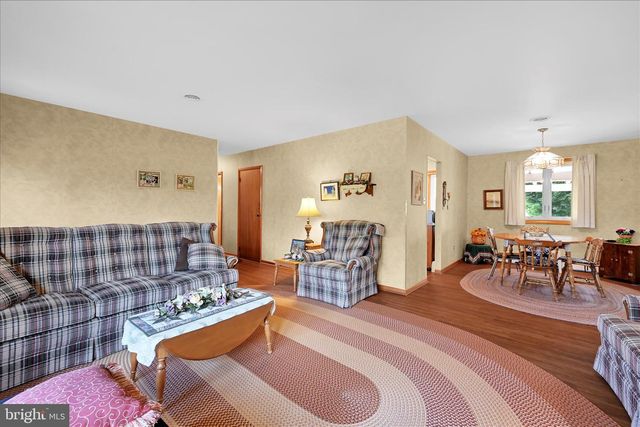 51 RACEHORSE DR, Jonestown, PA 17038