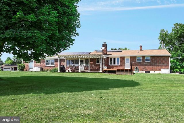 51 RACEHORSE DR, Jonestown, PA 17038