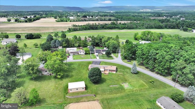 51 RACEHORSE DR, Jonestown, PA 17038