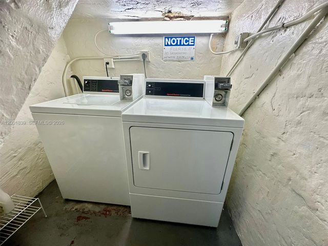 3712 Anderson Rd 4, Coral Gables, FL 33134