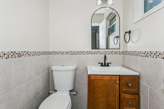 123 SW Robinwood Drive, Fort Walton Beach, FL 32548